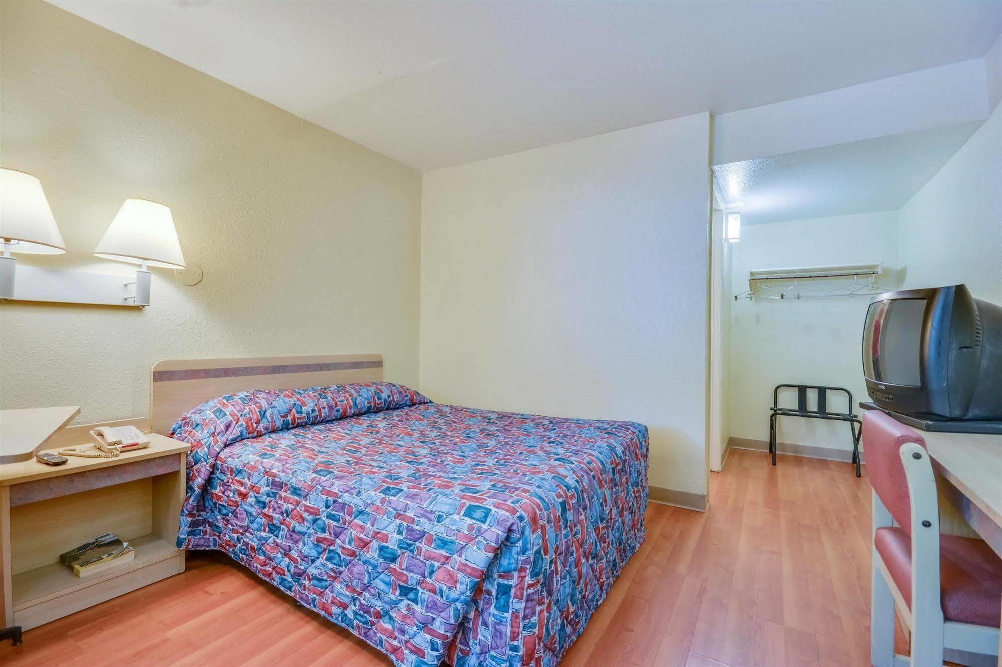 Motel 6-Tuscaloosa, Al Exteriör bild